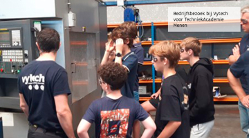 Bedrijfsbezoek bij Vytech voor TechniekAcademie Menen